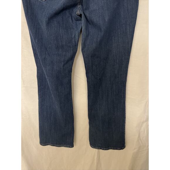 Levi's 515 Ladies Size 14M Bootcut Medium Wash Denim Stretch Mid Rise Jeans - Picture 8 of 13